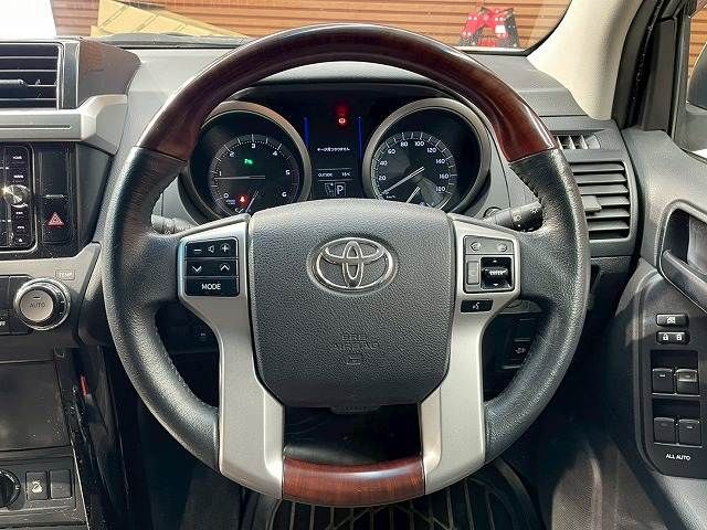 TOYOTA LANDCRUISER PRADO 2016