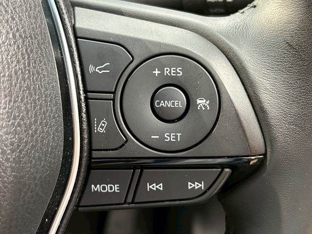 TOYOTA HARRIER 2WD 2024