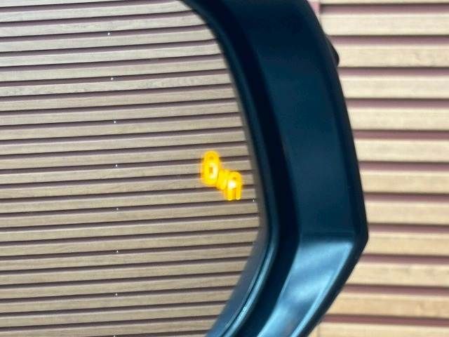 TOYOTA HARRIER 2WD 2024