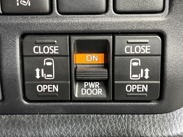 TOYOTA ESQUIRE 4WD 2019