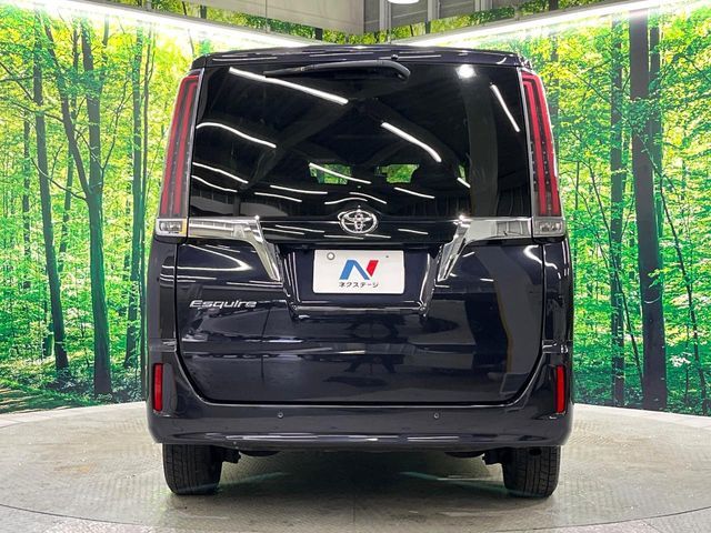 TOYOTA ESQUIRE 4WD 2019