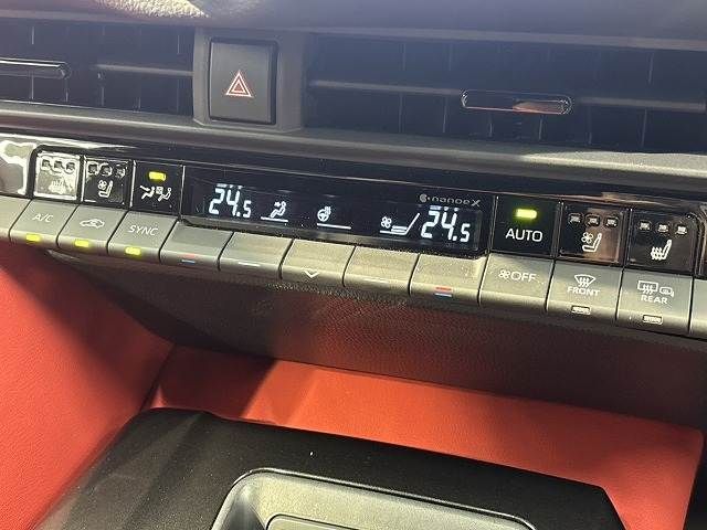 TOYOTA CROWN SPORT 2024