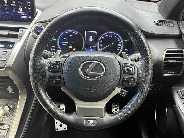 TOYOTA LEXUS NX300h 2018
