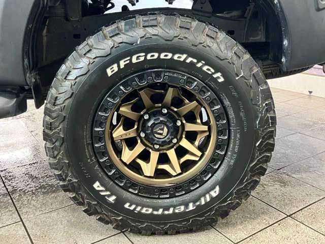 TOYOTA HILUX 4WD 2021