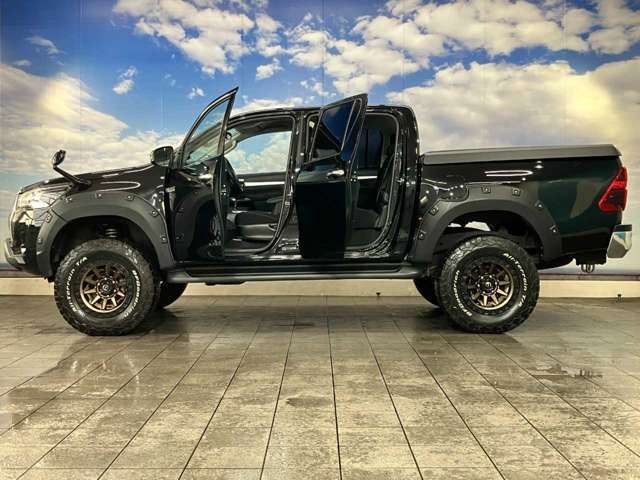 TOYOTA HILUX 4WD 2021