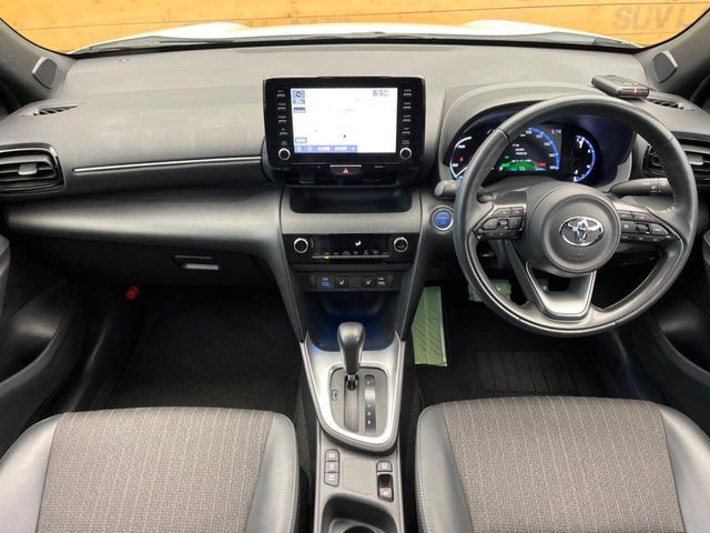 TOYOTA YARIS CROSS HYBRID 2023