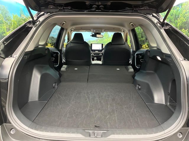 TOYOTA RAV4 4WD 2025