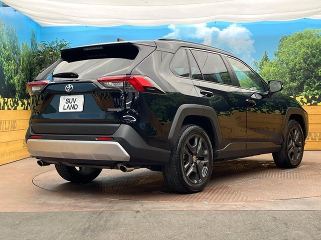 TOYOTA RAV4 4WD 2025