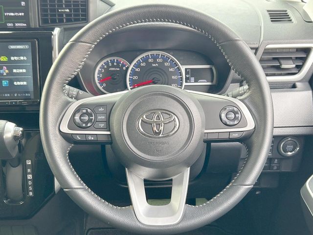 TOYOTA ROOMY 2021