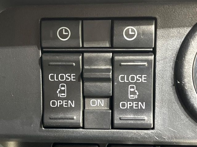 TOYOTA ROOMY 4WD 2020