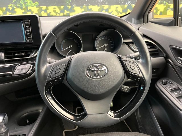 TOYOTA C-HR 2018