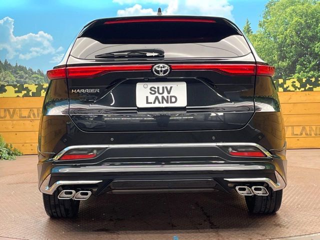 TOYOTA HARRIER 2WD 2022