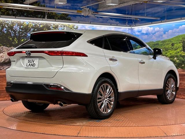 TOYOTA HARRIER 2WD 2023
