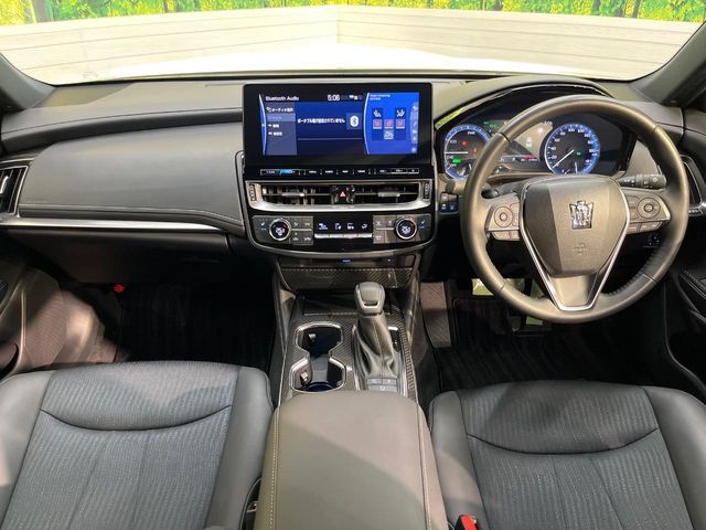 TOYOTA CROWN sedan hybrid 2022