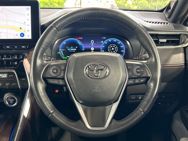 TOYOTA HARRIER HYBRID 2023