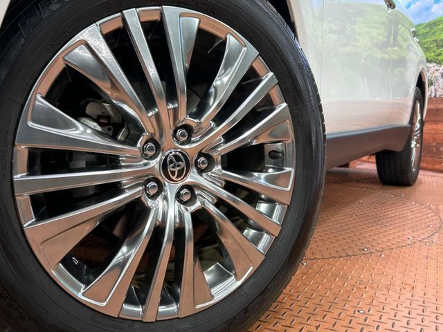 TOYOTA HARRIER HYBRID 2023