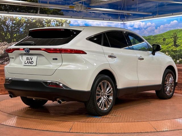 TOYOTA HARRIER HYBRID 2023