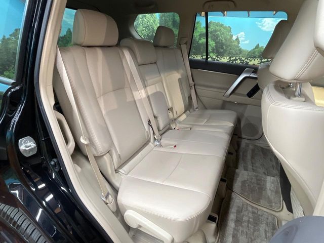 TOYOTA LANDCRUISER PRADO 2023