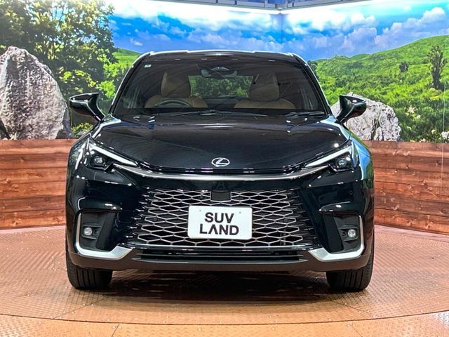 TOYOTA LEXUS LBX 2024