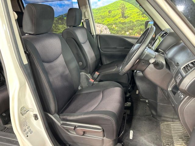 NISSAN SERENA  WG 2012