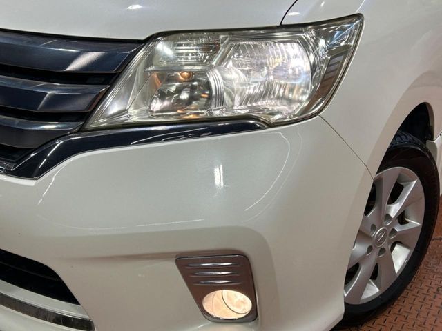 NISSAN SERENA  WG 2012
