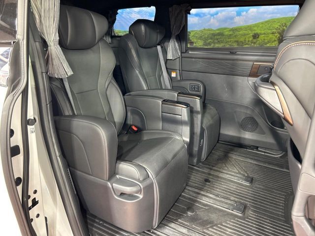 TOYOTA ALPHARD hybrid 2024