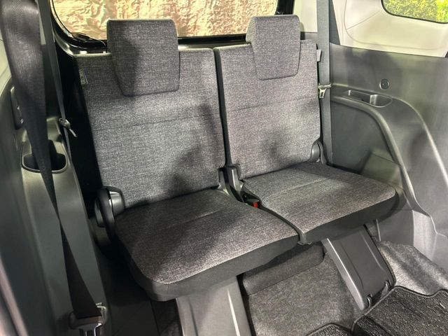 TOYOTA SIENTA HYBRID 2022