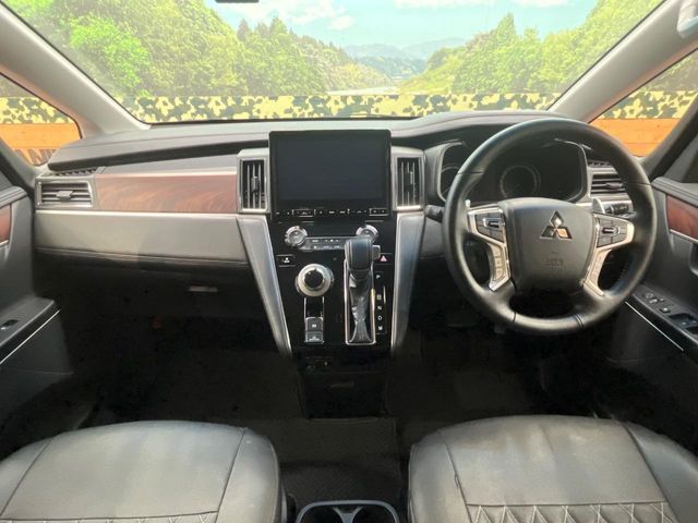 MITSUBISHI DELICA D:5 4WD 2023