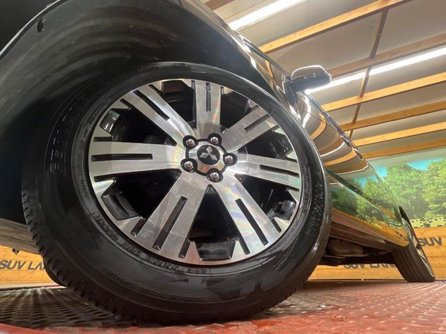 MITSUBISHI DELICA D:5 4WD 2023