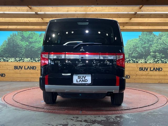 MITSUBISHI DELICA D:5 4WD 2023