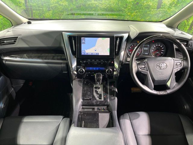 TOYOTA ALPHARD 2020