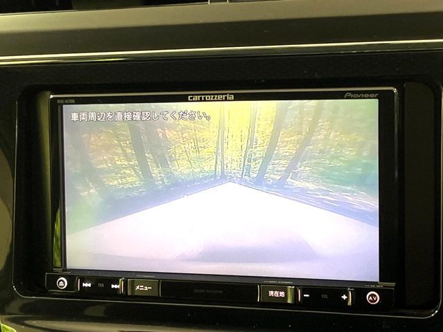 TOYOTA PRIUS Alpha 2015