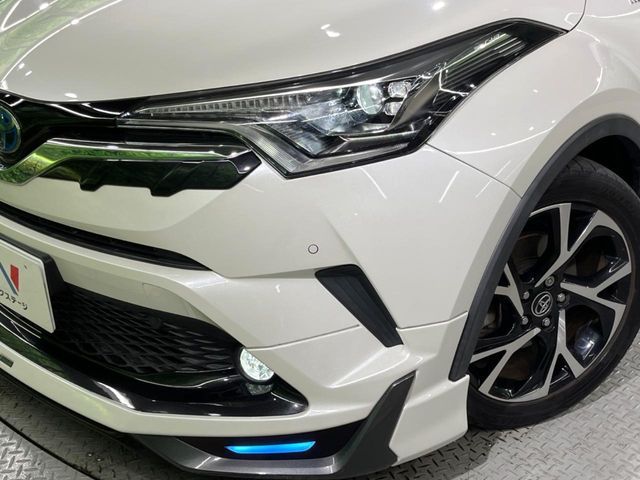 TOYOTA C-HR 2017