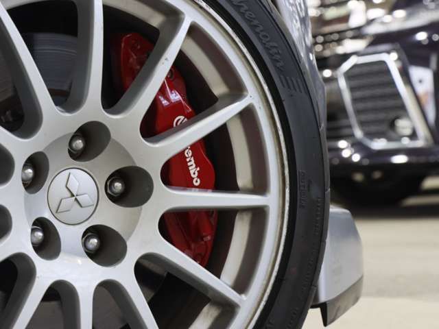 MITSUBISHI LANCER  4WD 2012