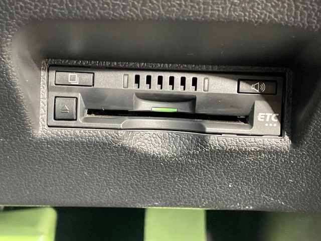 TOYOTA PRIUS PHV 2019