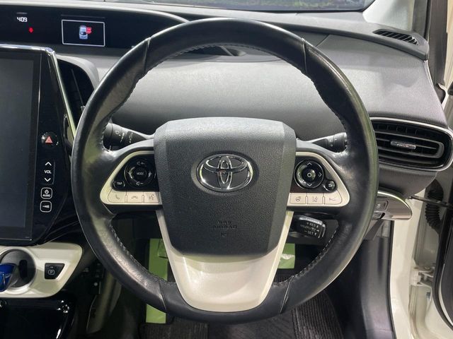TOYOTA PRIUS PHV 2019