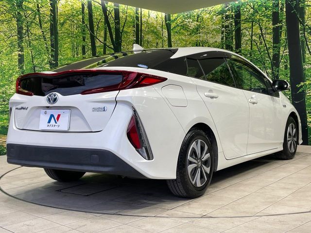TOYOTA PRIUS PHV 2019
