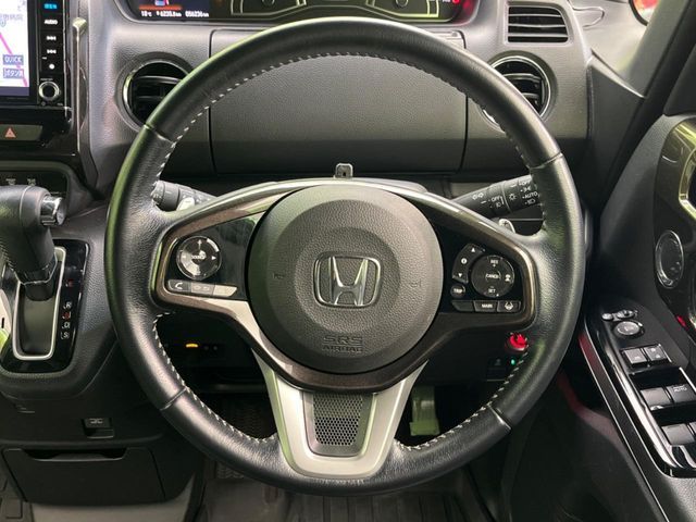 HONDA N BOX CUSTOM 2020