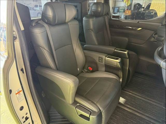 TOYOTA ALPHARD 2020