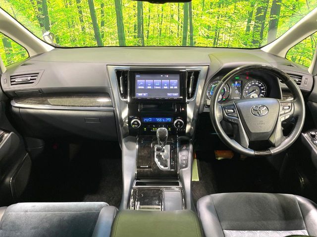 TOYOTA ALPHARD hybrid 4WD 2015