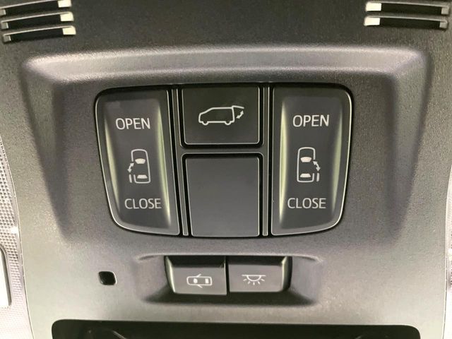 TOYOTA ALPHARD hybrid 4WD 2015