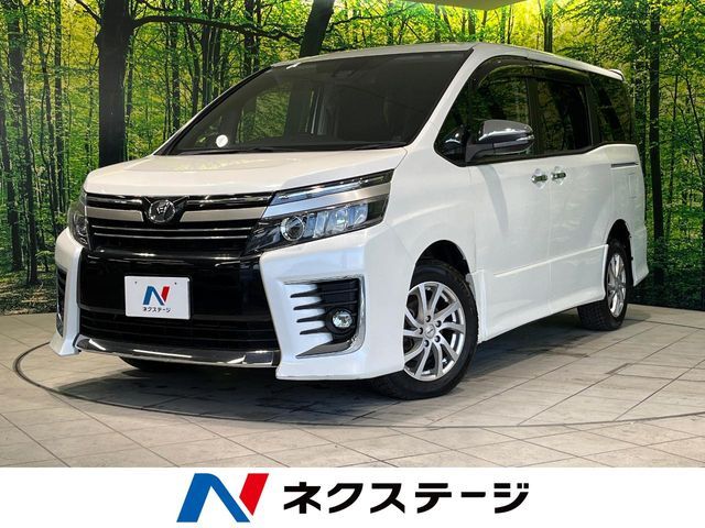 TOYOTA VOXY 4WD 2017
