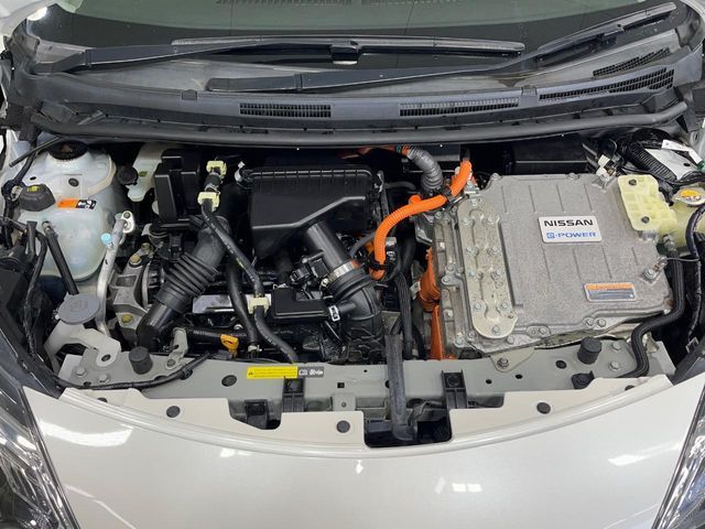 NISSAN NOTE 4WD 2020