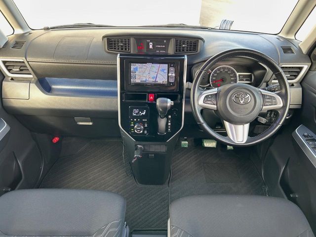 TOYOTA ROOMY 2018