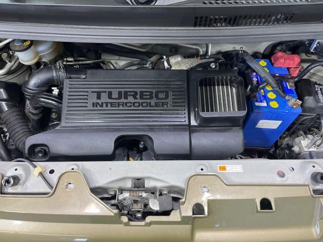 DAIHATSU WAKE 4WD 2015