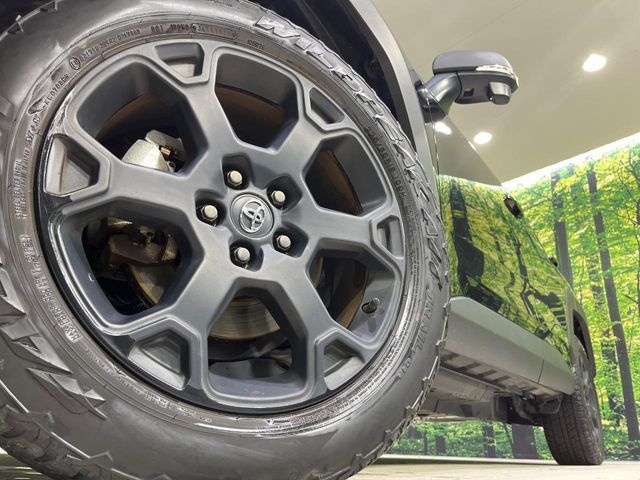 TOYOTA RAV4 4WD 2023