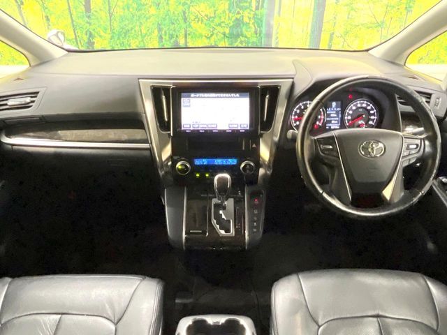 TOYOTA VELLFIRE 2015