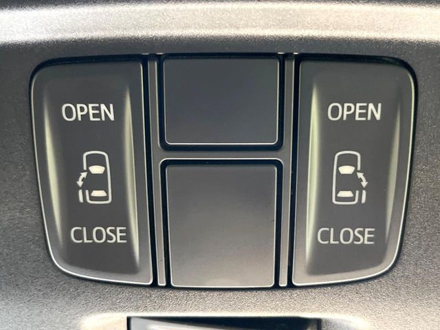 TOYOTA VELLFIRE 2015