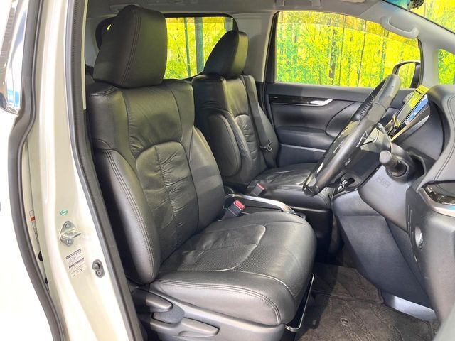 TOYOTA VELLFIRE 2015