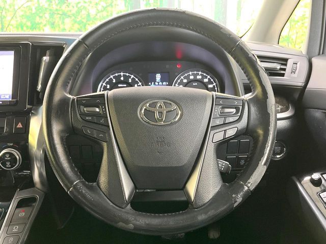 TOYOTA VELLFIRE 2015